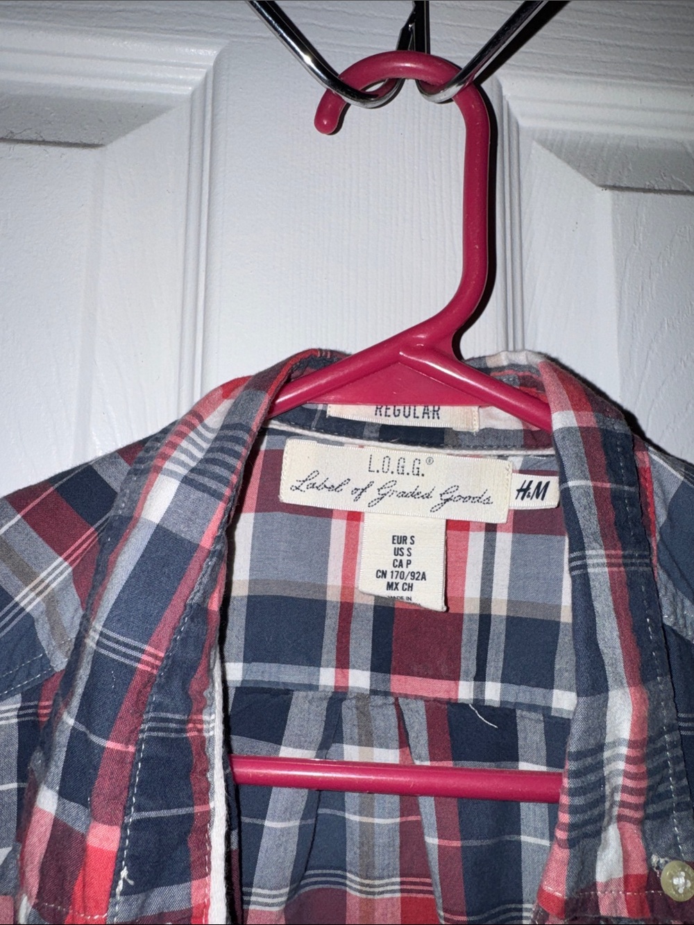 H&M Red, Navy & White Plaid Button-Down Shirt - Men’s Casual - Picture 2 of 2